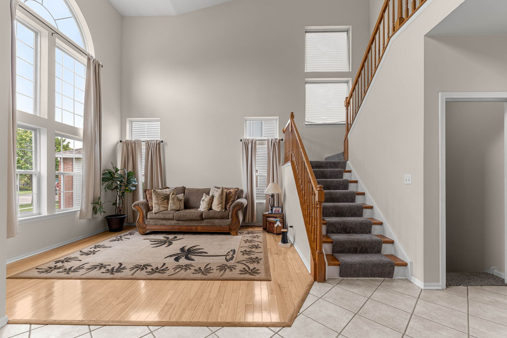 5370 Chancery Way, Lake In The Hills, IL 60156