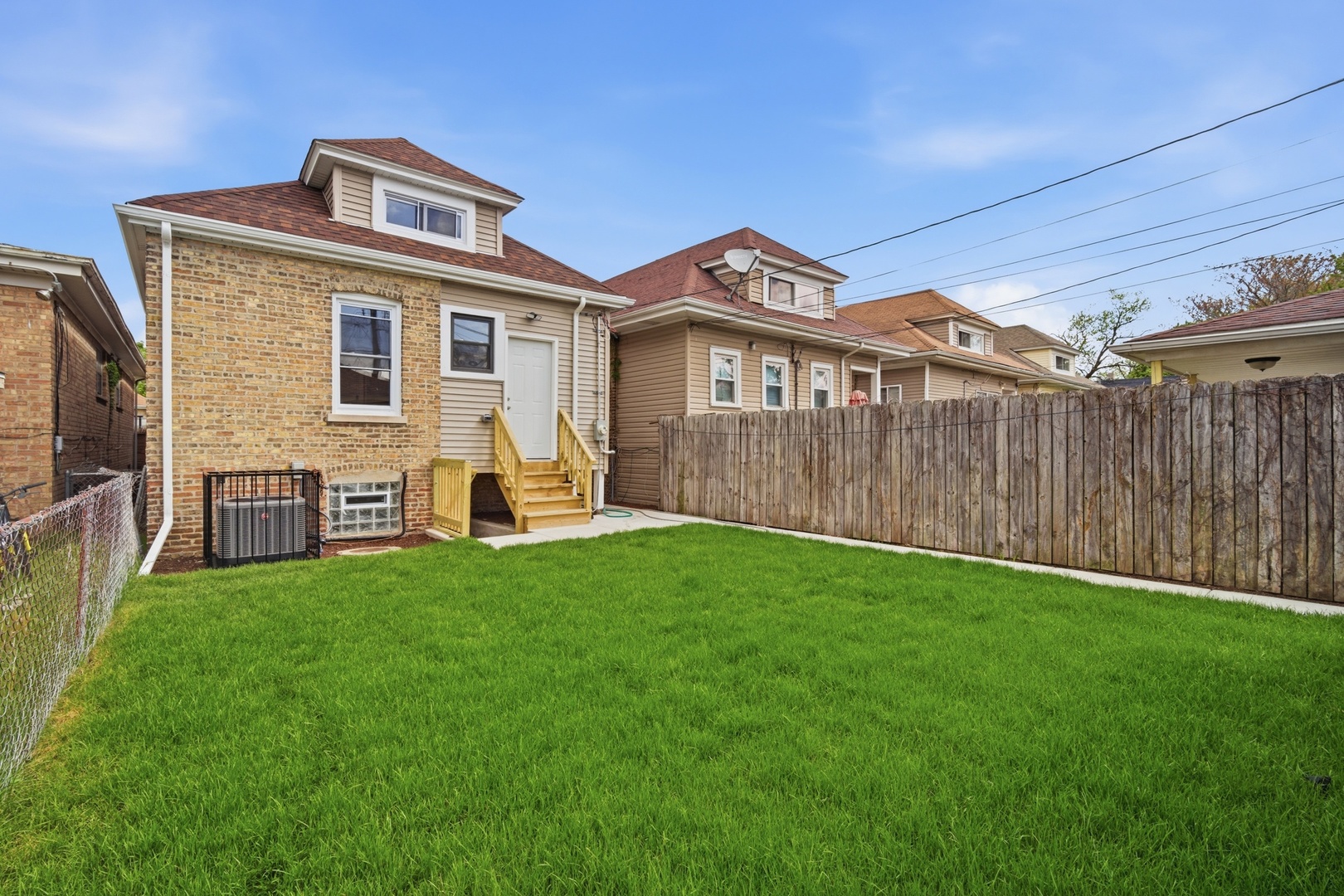 533 E 88 Place, Chicago, IL 60619