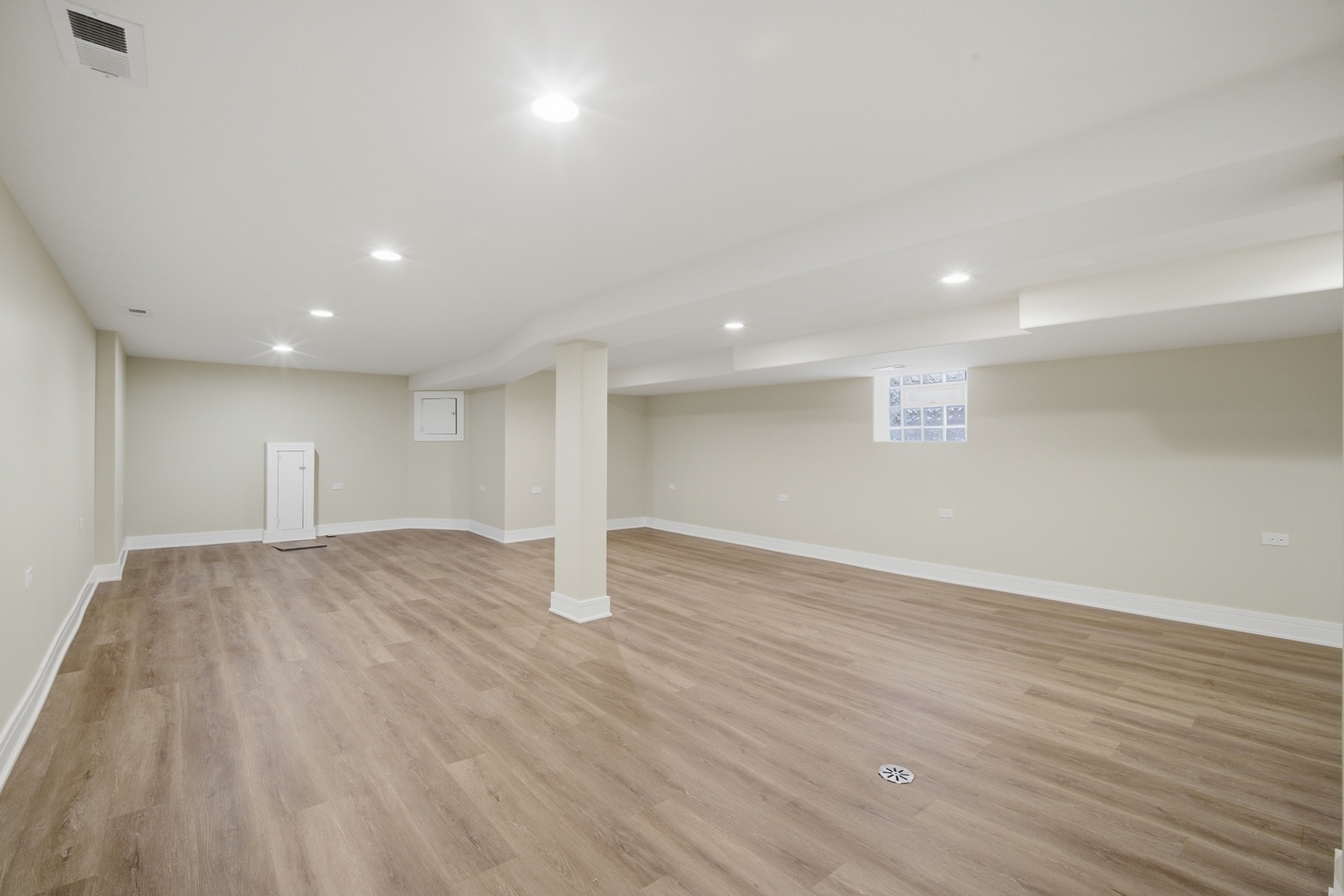 533 E 88 Place, Chicago, IL 60619