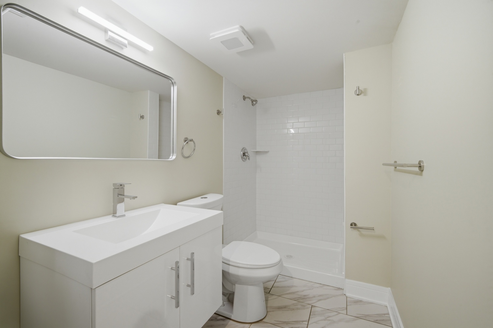 533 E 88 Place, Chicago, IL 60619