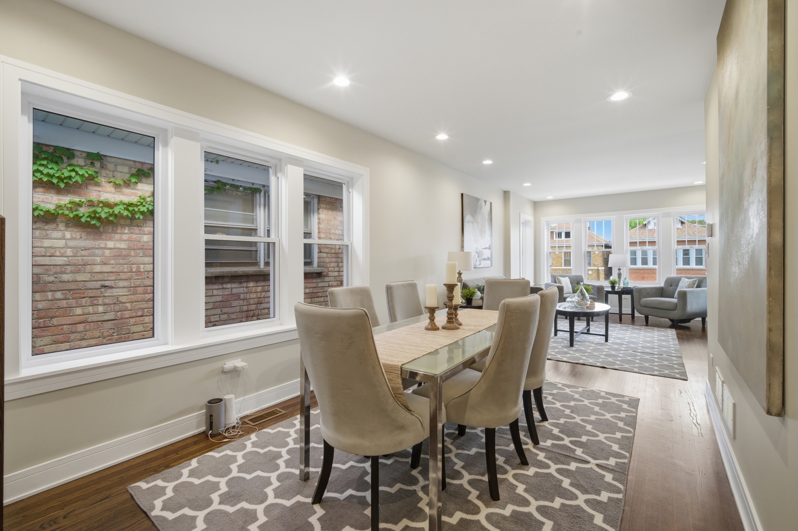 533 E 88 Place, Chicago, IL 60619