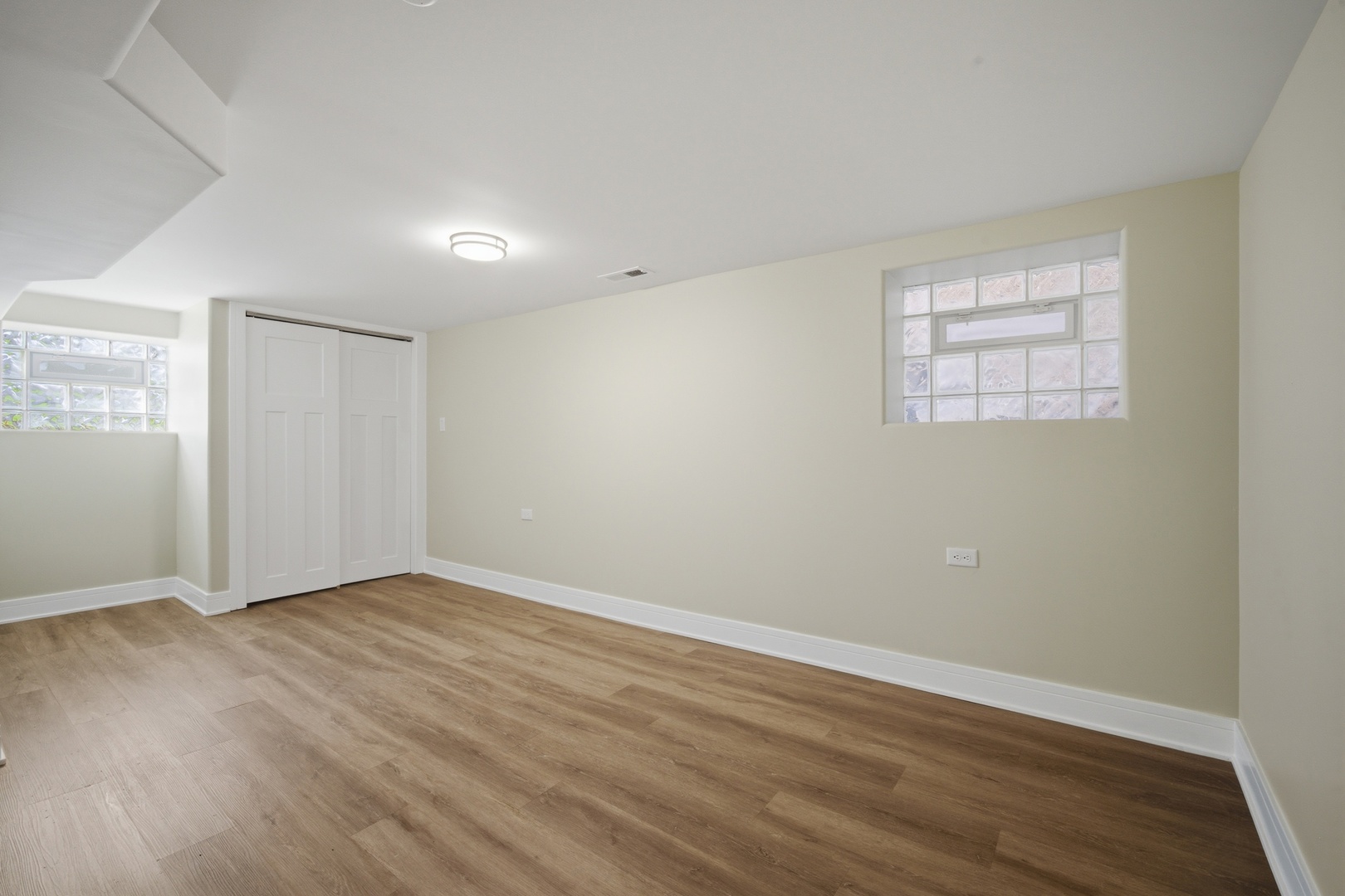 533 E 88 Place, Chicago, IL 60619