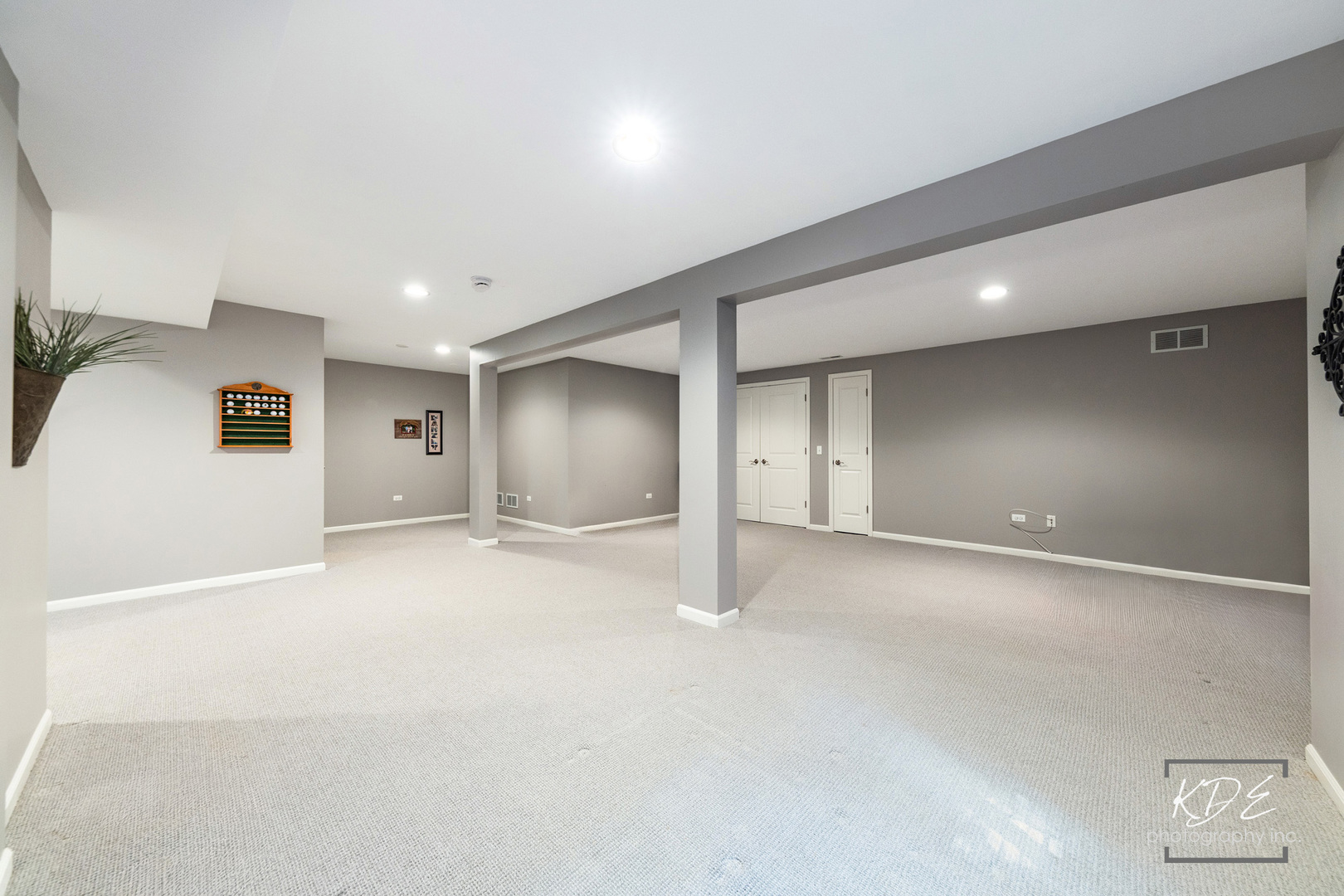 2701 W Walnut Court, Woodridge, IL 60517