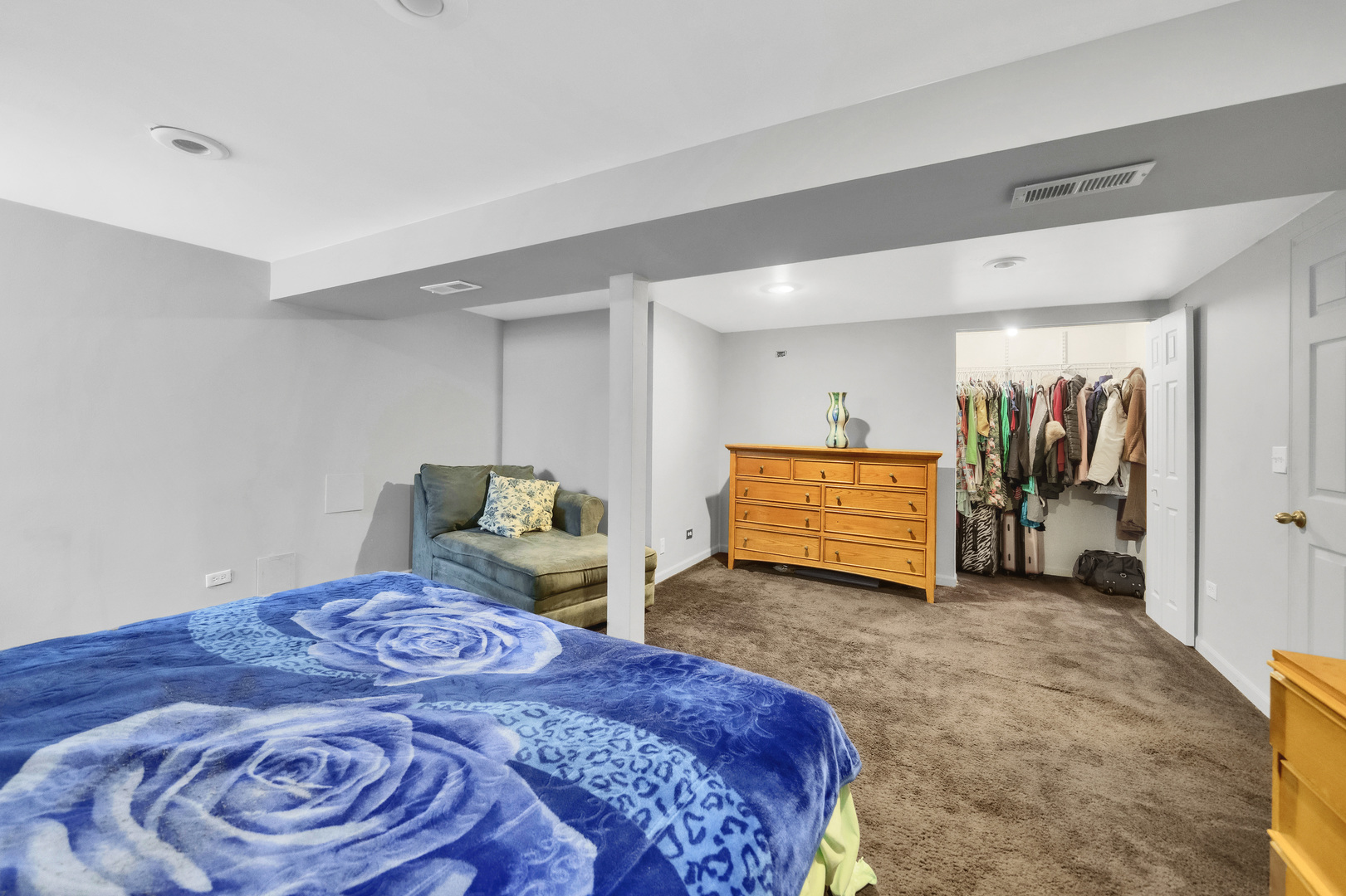 3359 N Oak Park Avenue, Chicago, IL 60634