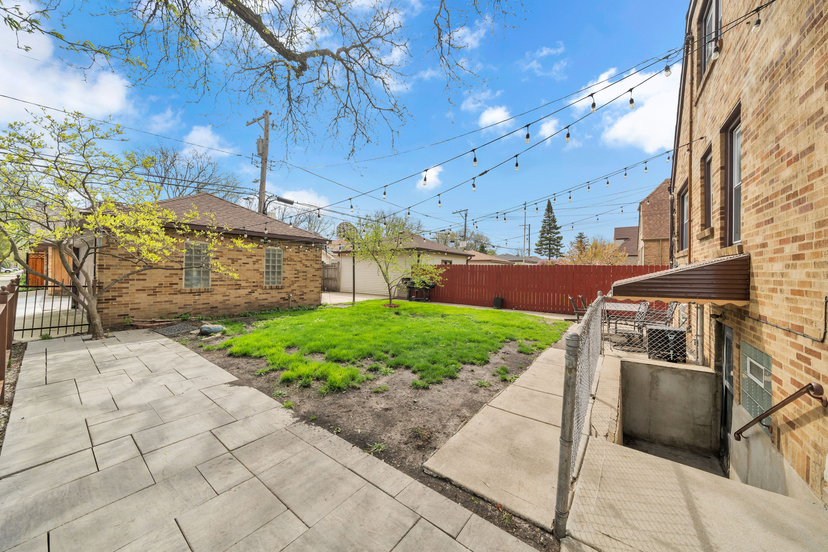 3359 N Oak Park Avenue, Chicago, IL 60634