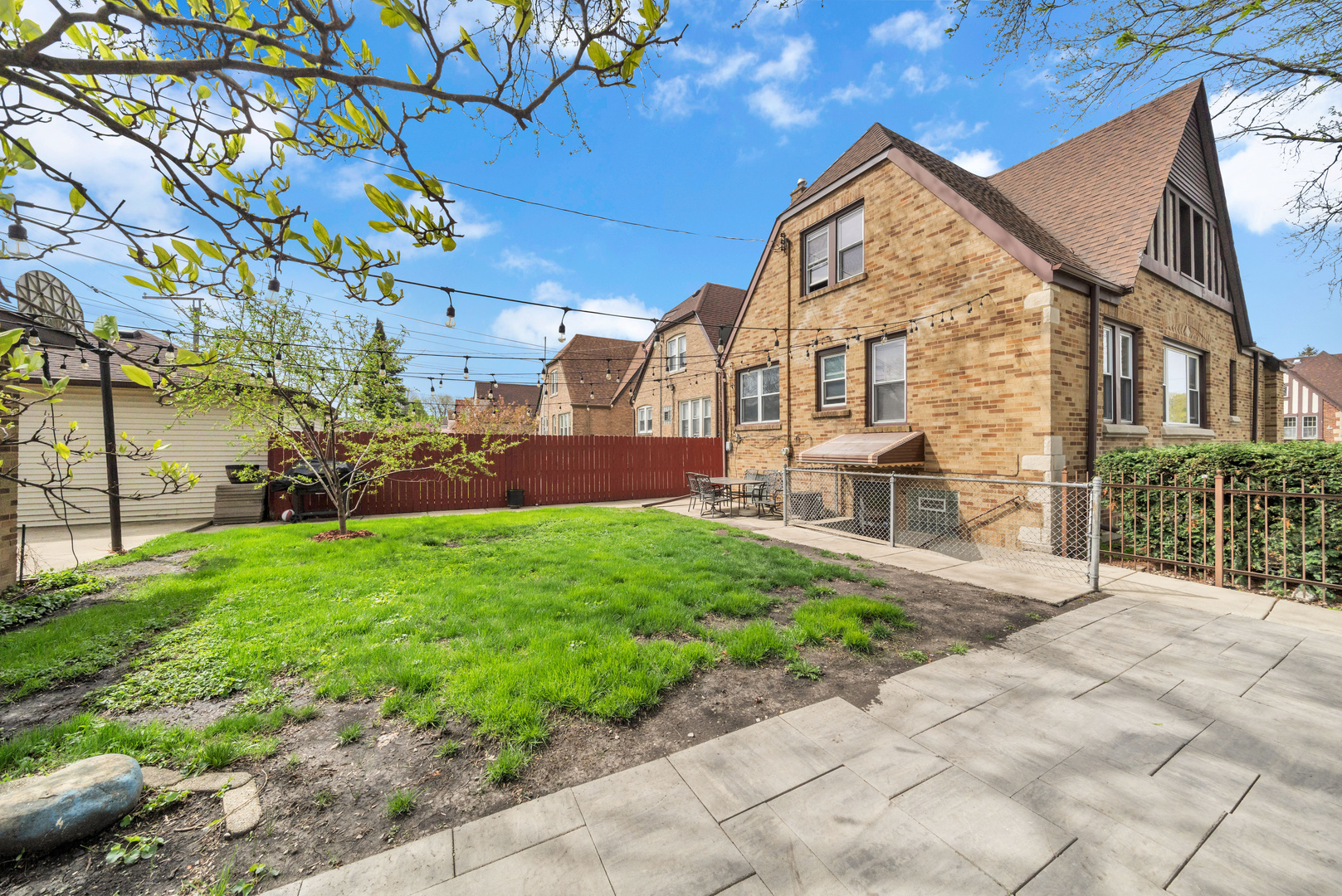 3359 N Oak Park Avenue, Chicago, IL 60634