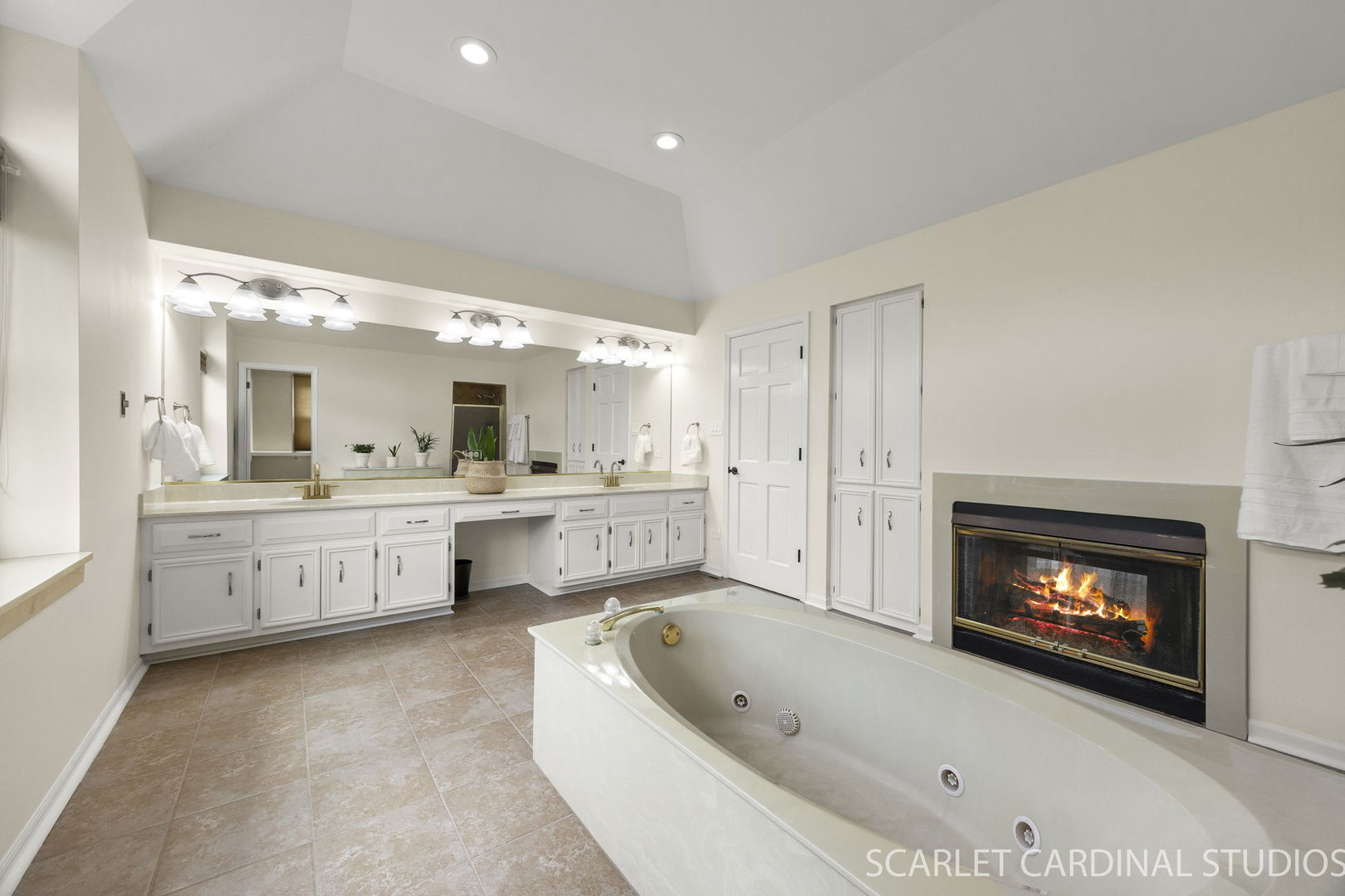4042 Broadmoor Circle, Naperville, IL 60564