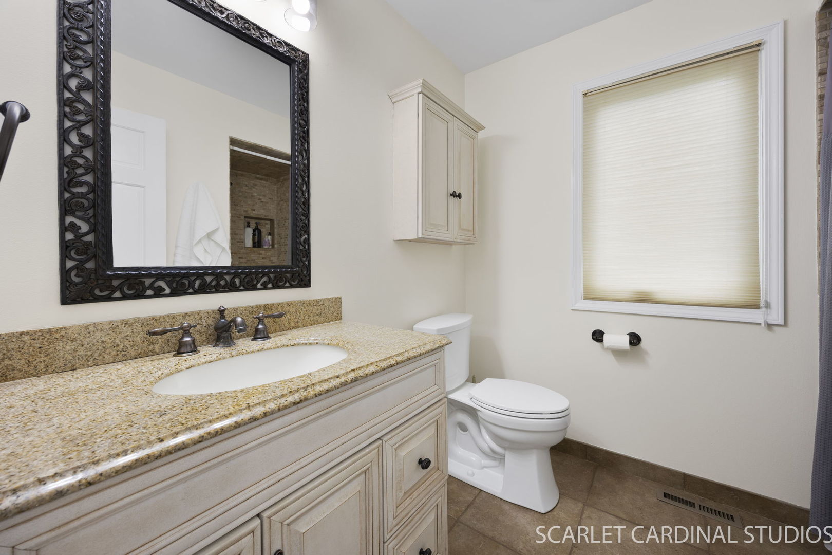 4042 Broadmoor Circle, Naperville, IL 60564