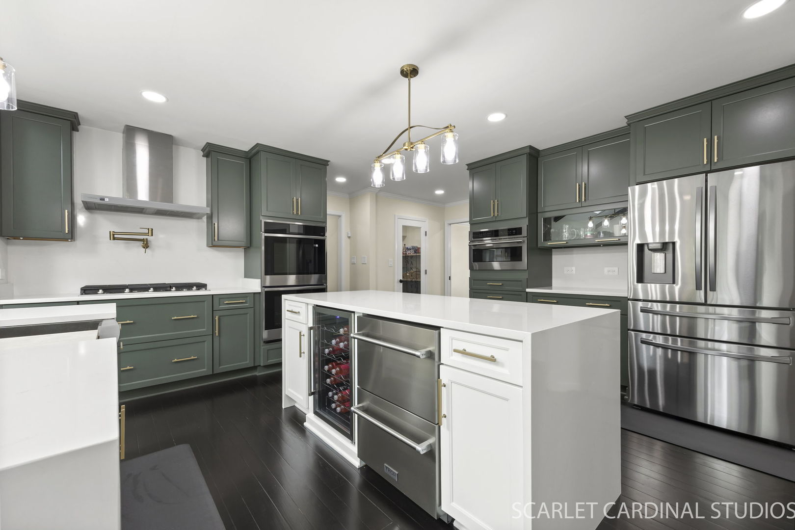 4042 Broadmoor Circle, Naperville, IL 60564