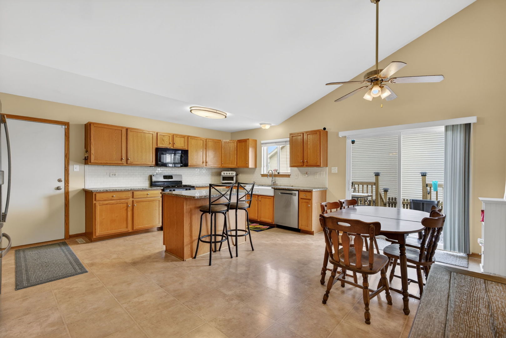 25557 S Mallard Drive, Channahon, IL 60410