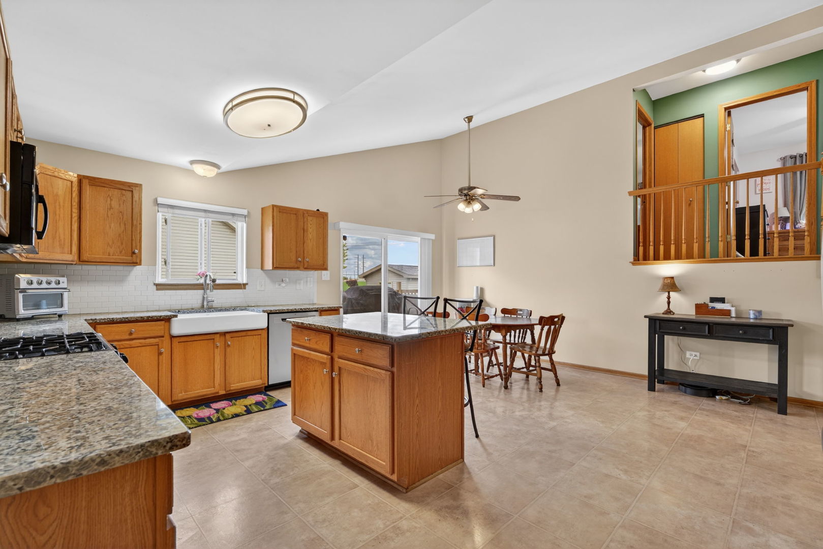 25557 S Mallard Drive, Channahon, IL 60410