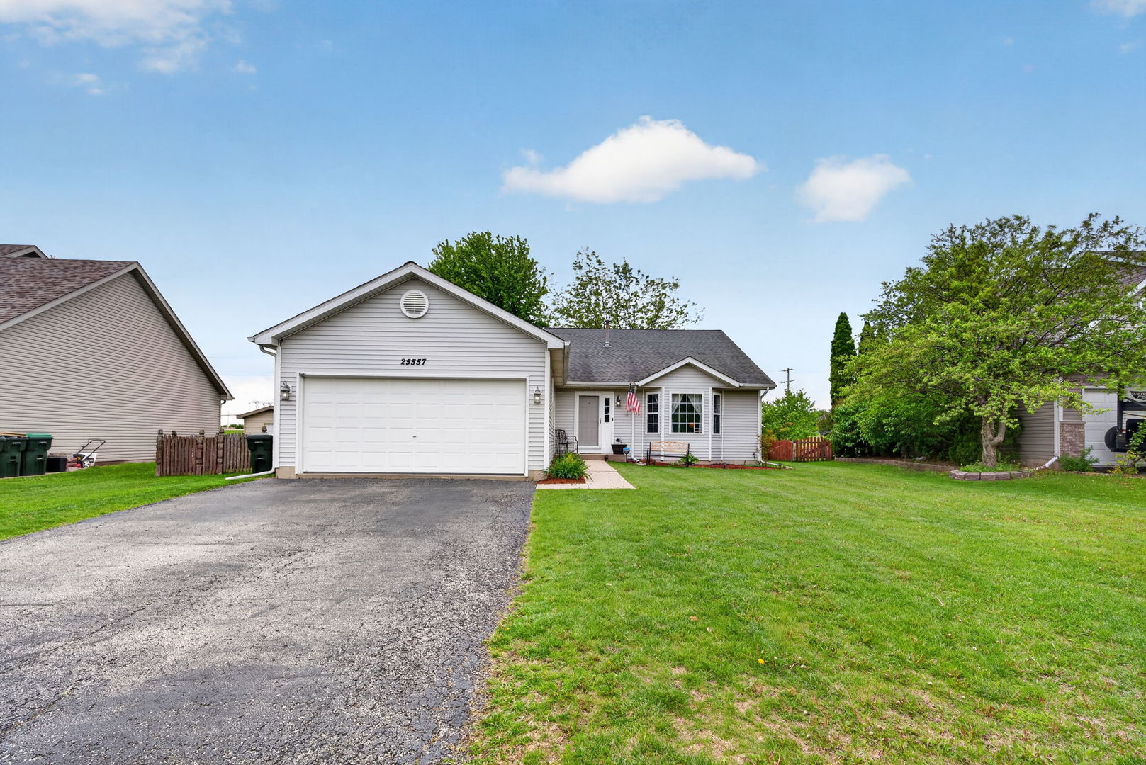 25557 S Mallard Drive, Channahon, IL 60410