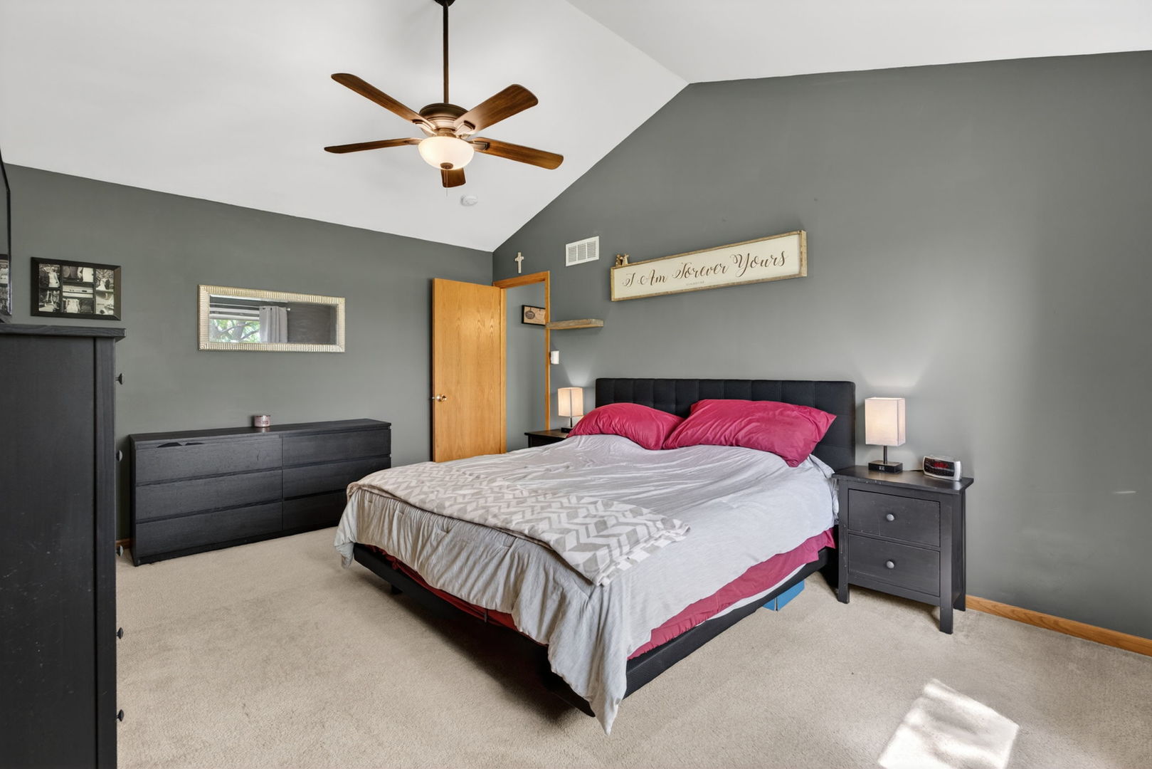 25557 S Mallard Drive, Channahon, IL 60410