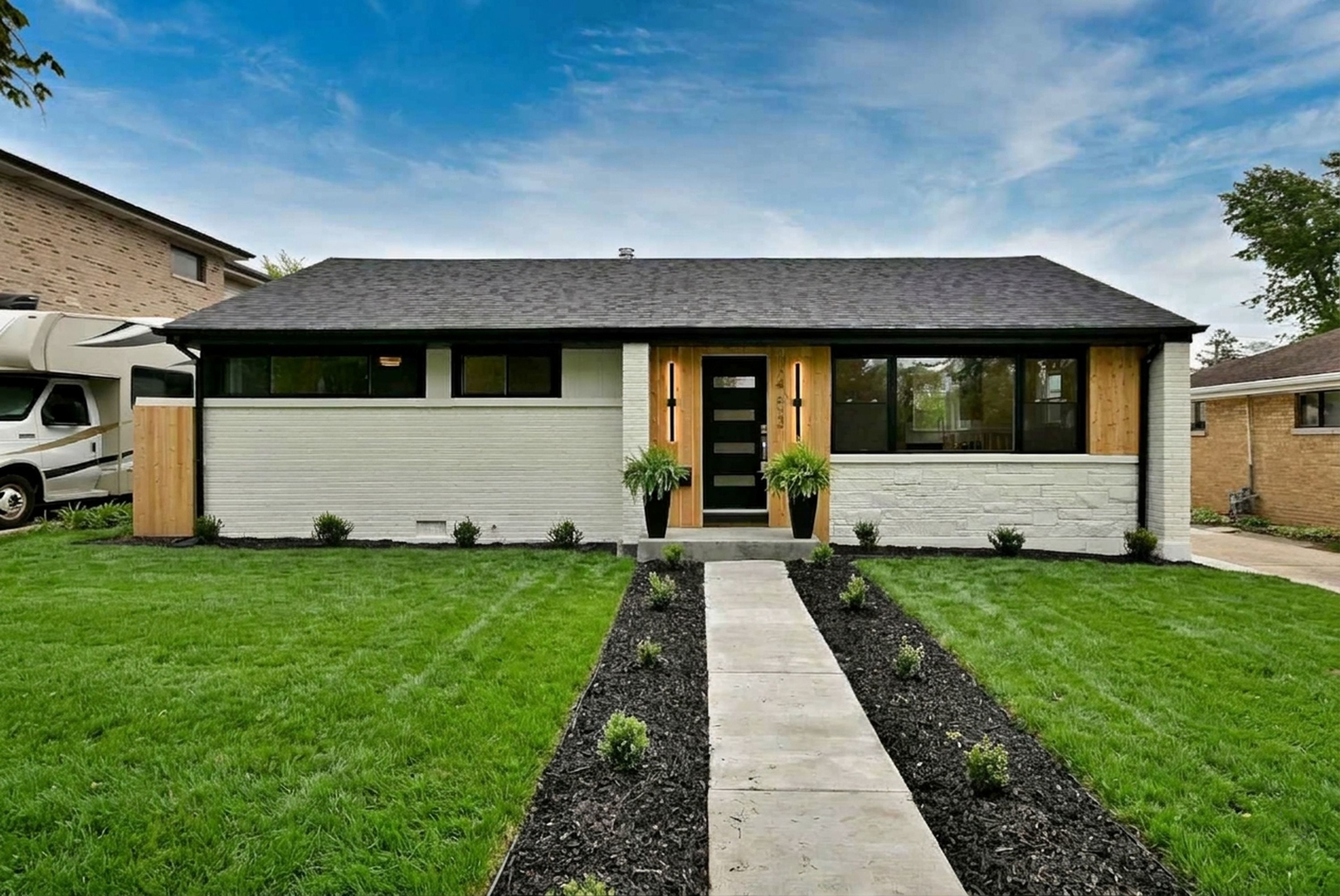 453 N West Avenue, Elmhurst, IL 60126