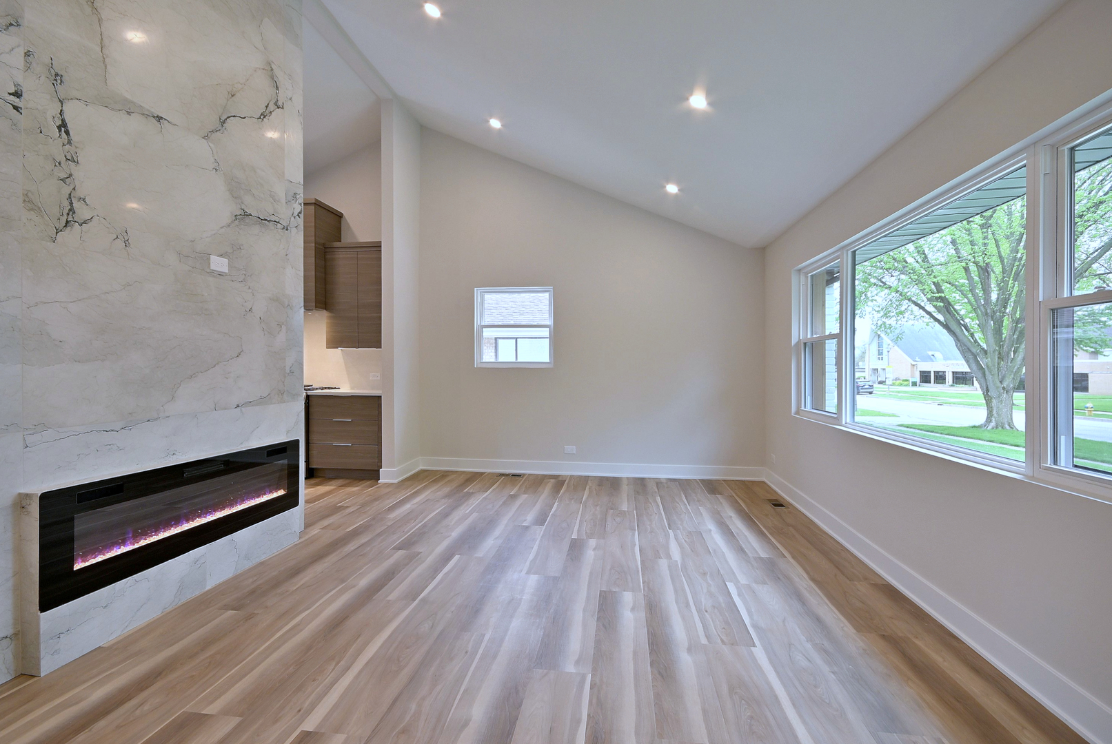 453 N West Avenue, Elmhurst, IL 60126