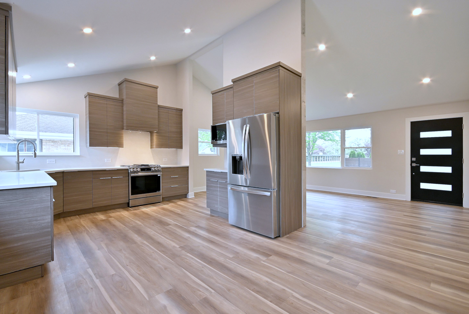 453 N West Avenue, Elmhurst, IL 60126