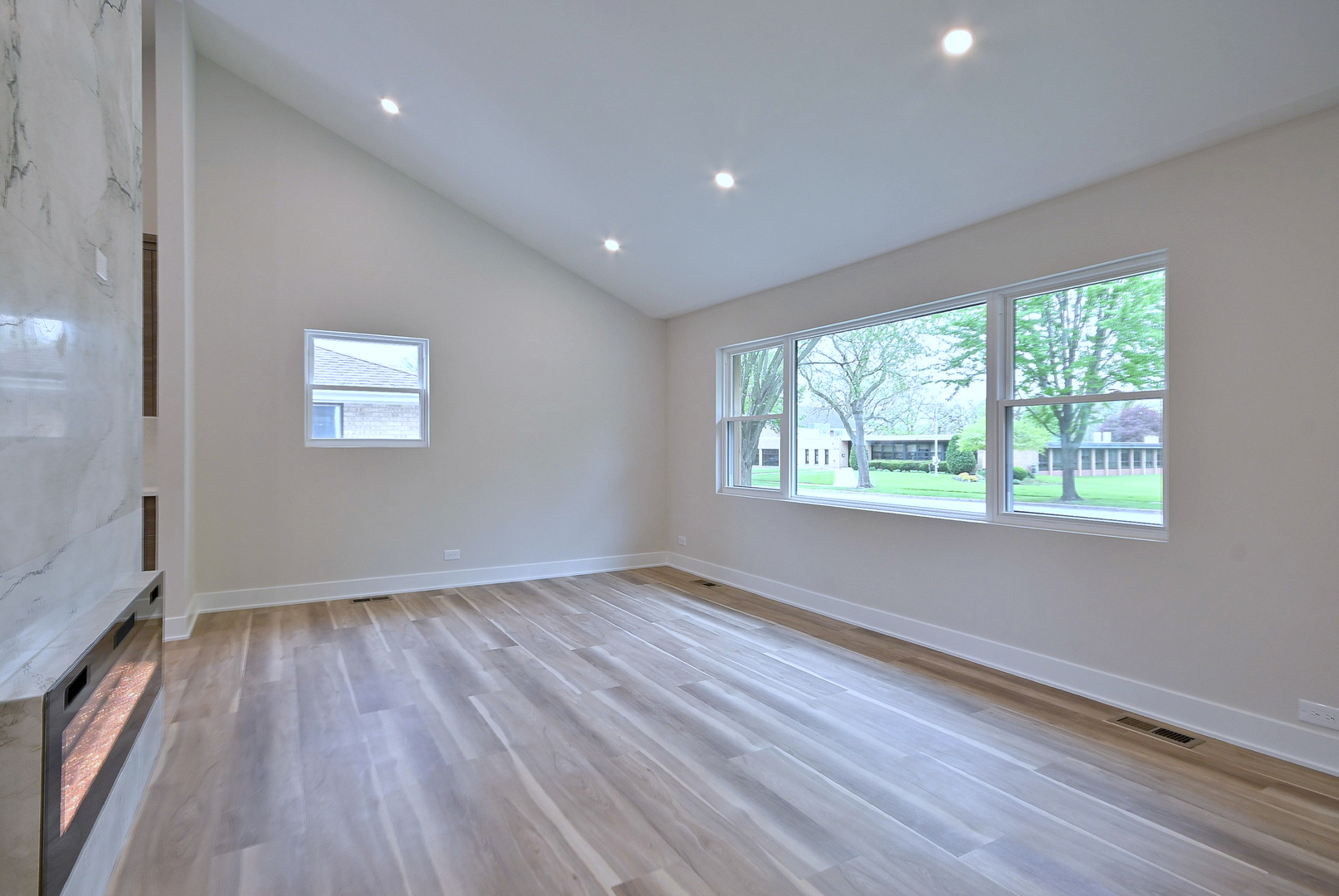 453 N West Avenue, Elmhurst, IL 60126