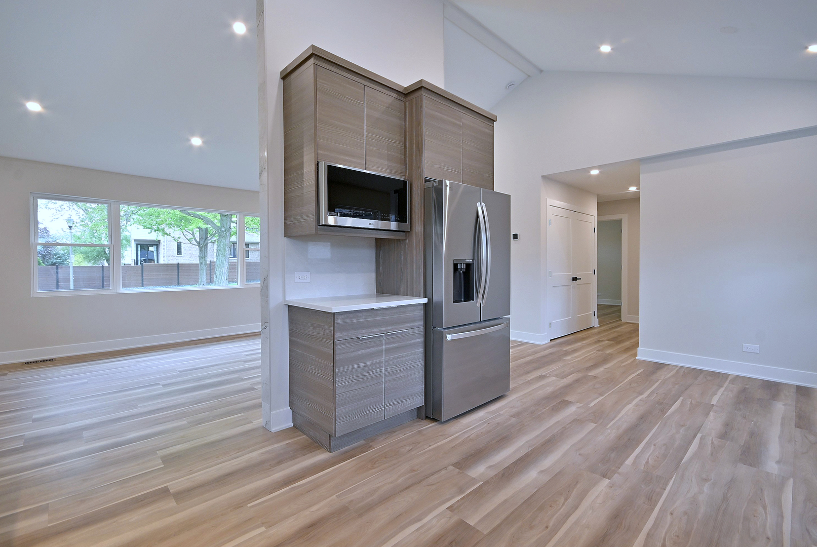 453 N West Avenue, Elmhurst, IL 60126