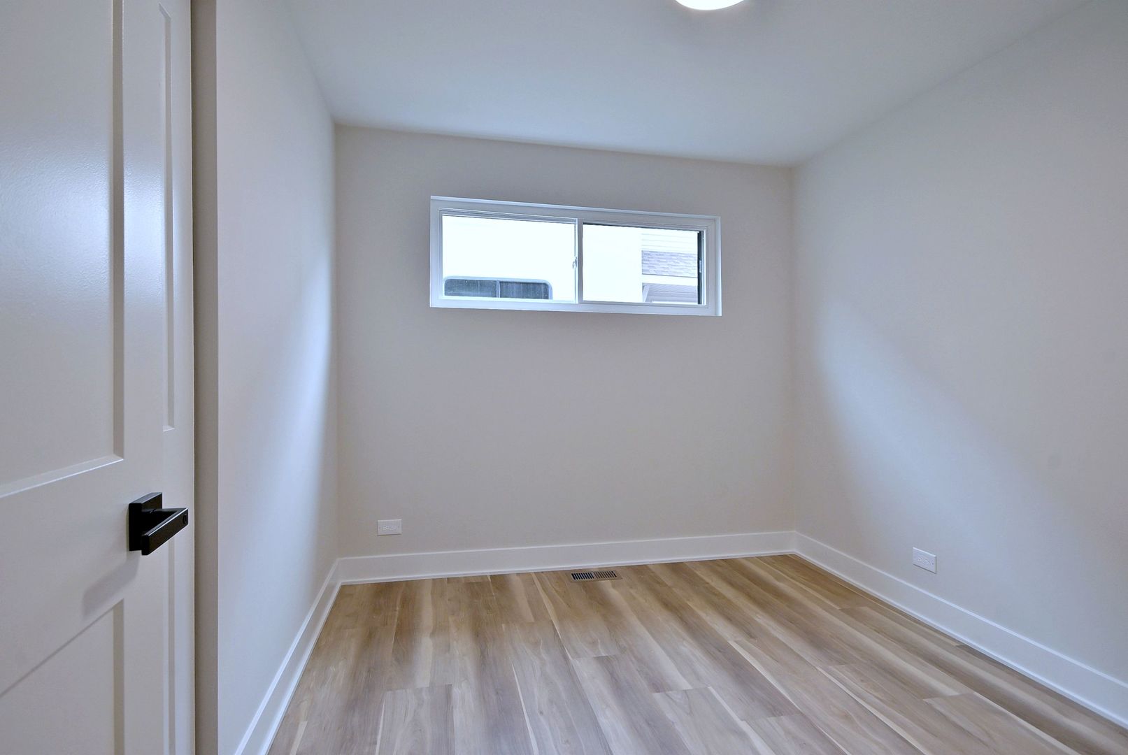 453 N West Avenue, Elmhurst, IL 60126