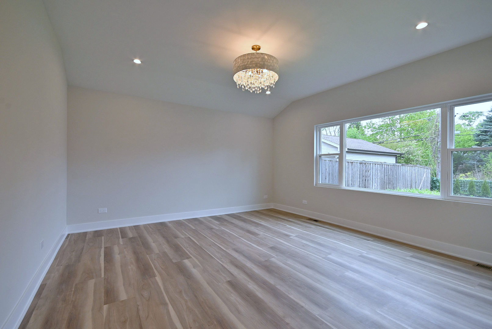 453 N West Avenue, Elmhurst, IL 60126