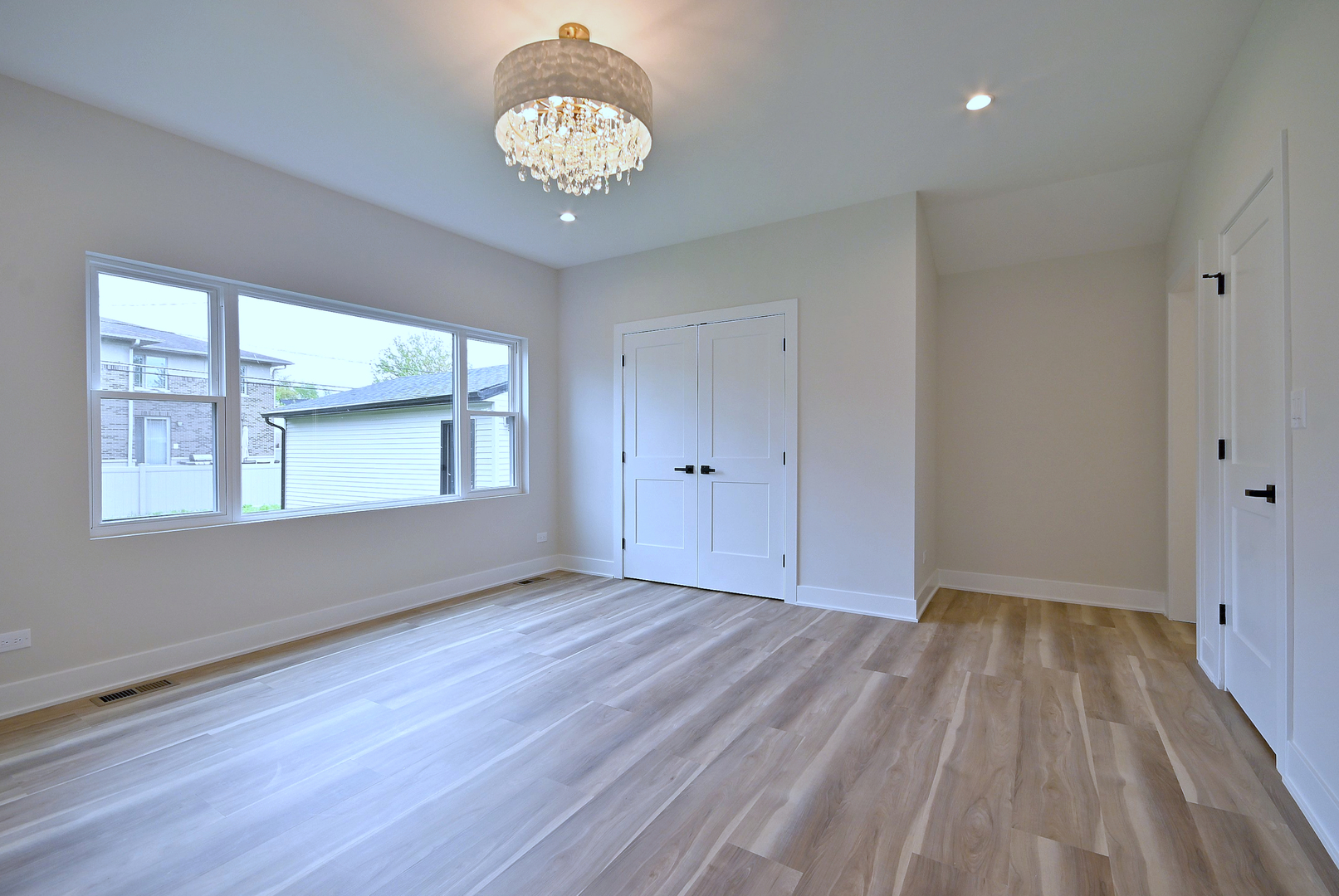 453 N West Avenue, Elmhurst, IL 60126