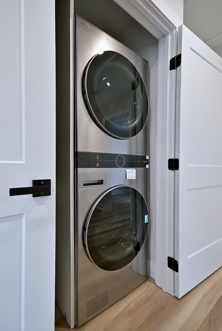 453 N West Avenue, Elmhurst, IL 60126