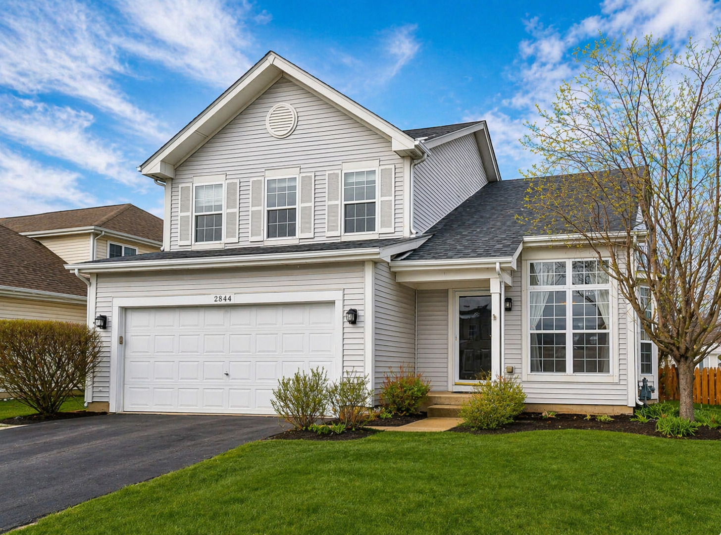 2844 Bluewater Circle, Naperville, IL 60564