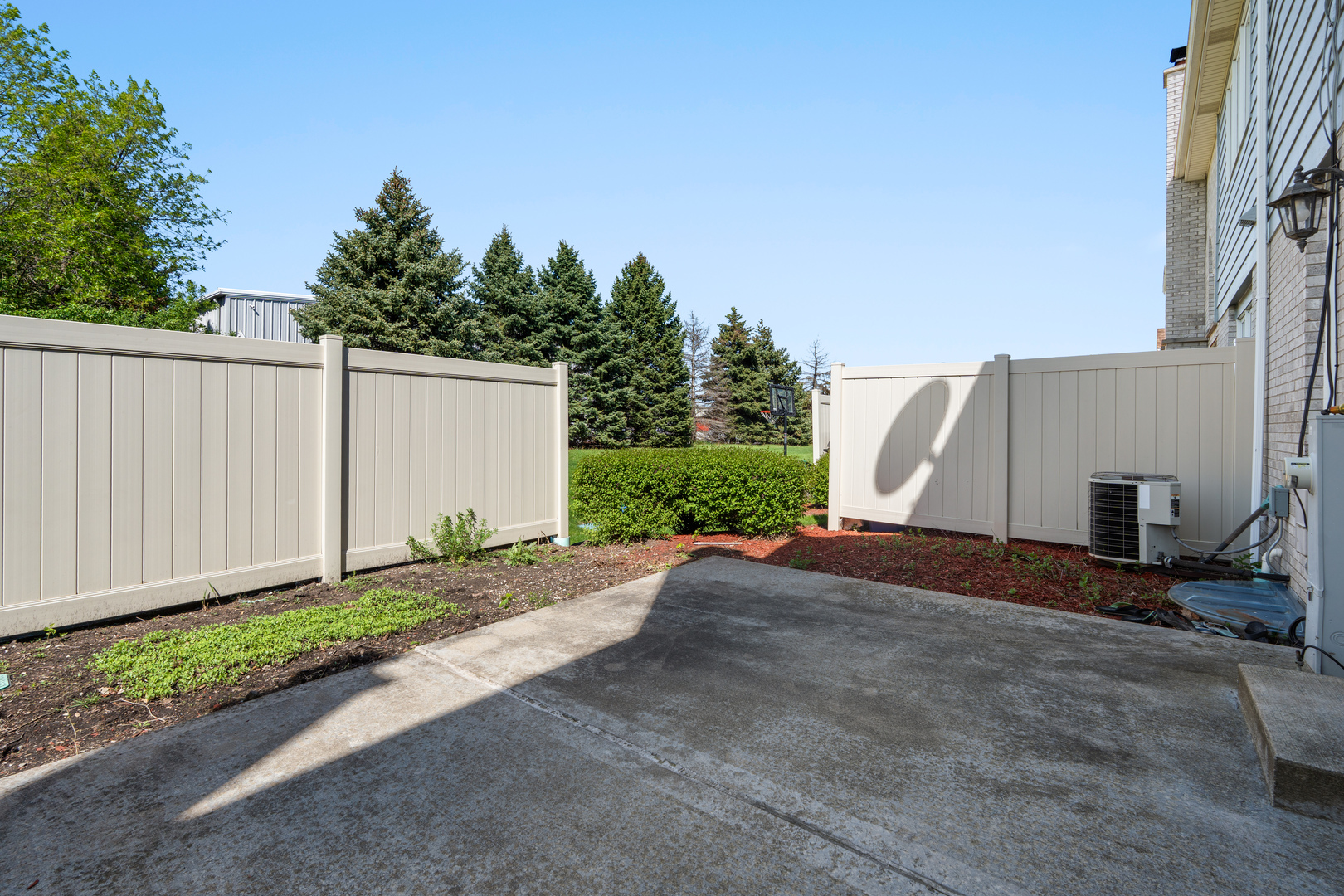 8592 Tullamore Drive, Tinley Park, IL 60487