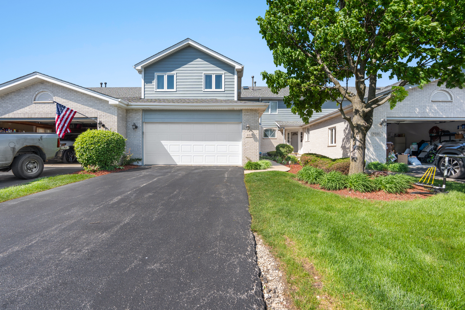 8592 Tullamore Drive, Tinley Park, IL 60487