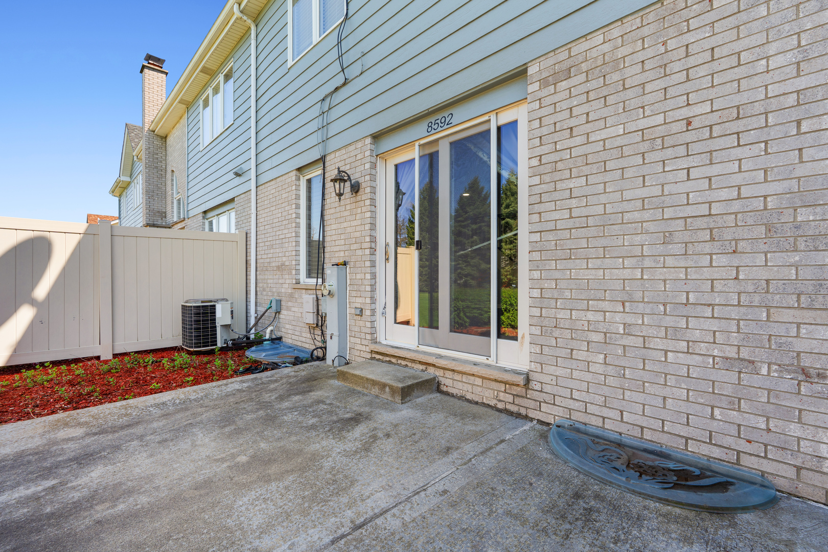 8592 Tullamore Drive, Tinley Park, IL 60487