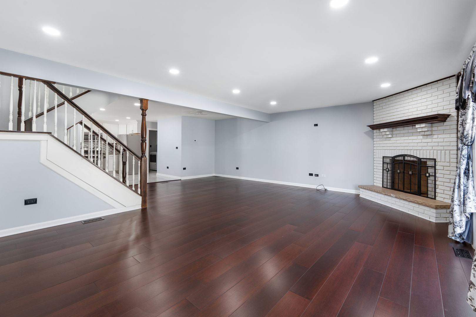 8592 Tullamore Drive, Tinley Park, IL 60487