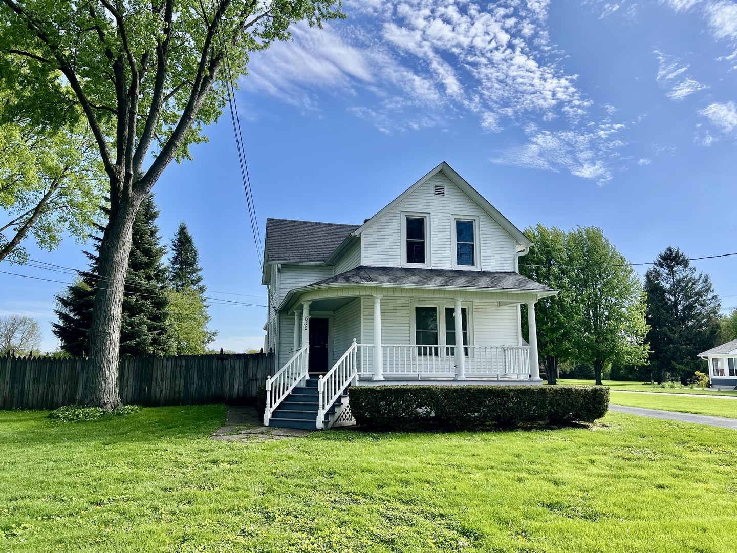 830 Garfield Avenue #UP, Batavia, IL 60510