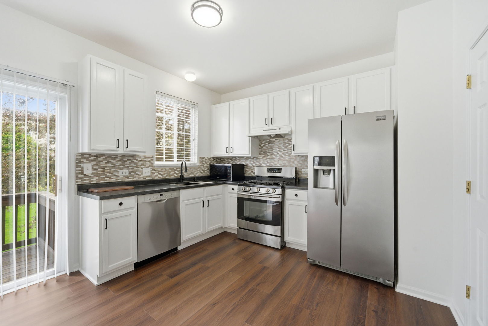 1854 Fredericksburg Lane, Aurora, IL 60503