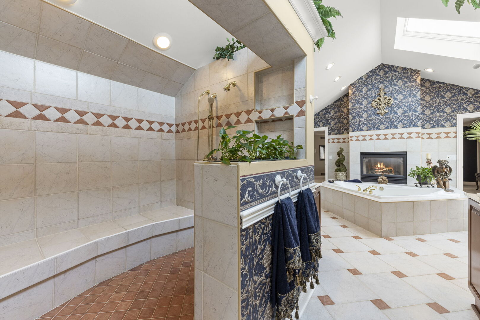 4N446 Mountain Ash Drive, Wayne, IL 60184