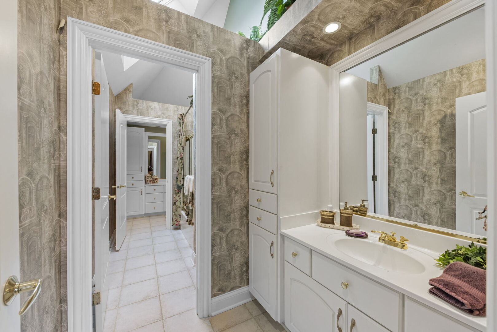 4N446 Mountain Ash Drive, Wayne, IL 60184