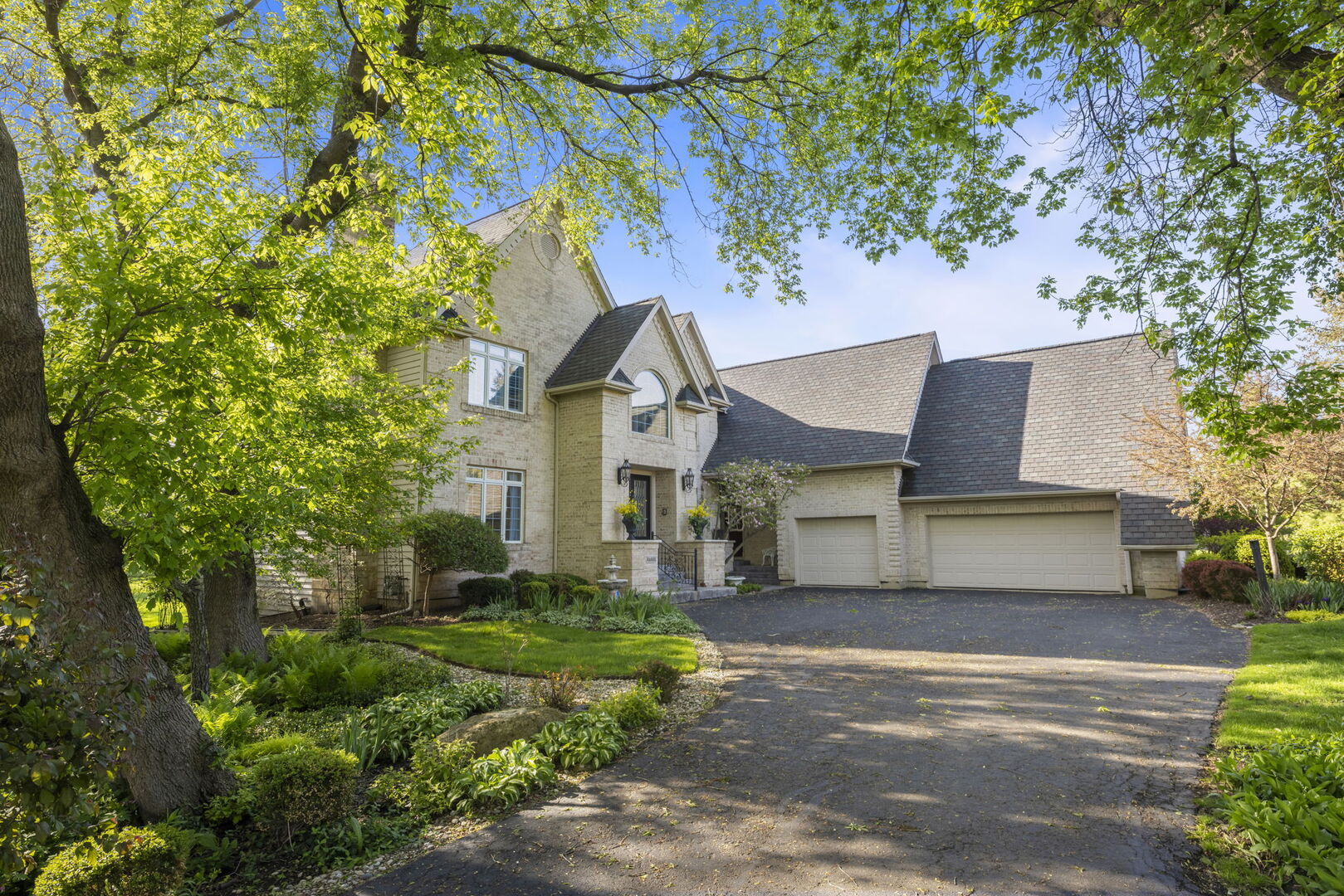 4N446 Mountain Ash Drive, Wayne, IL 60184