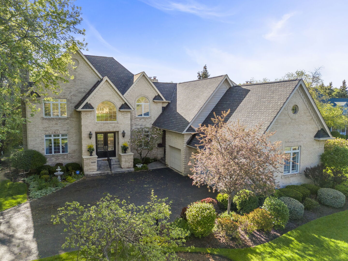 4N446 Mountain Ash Drive, Wayne, IL 60184