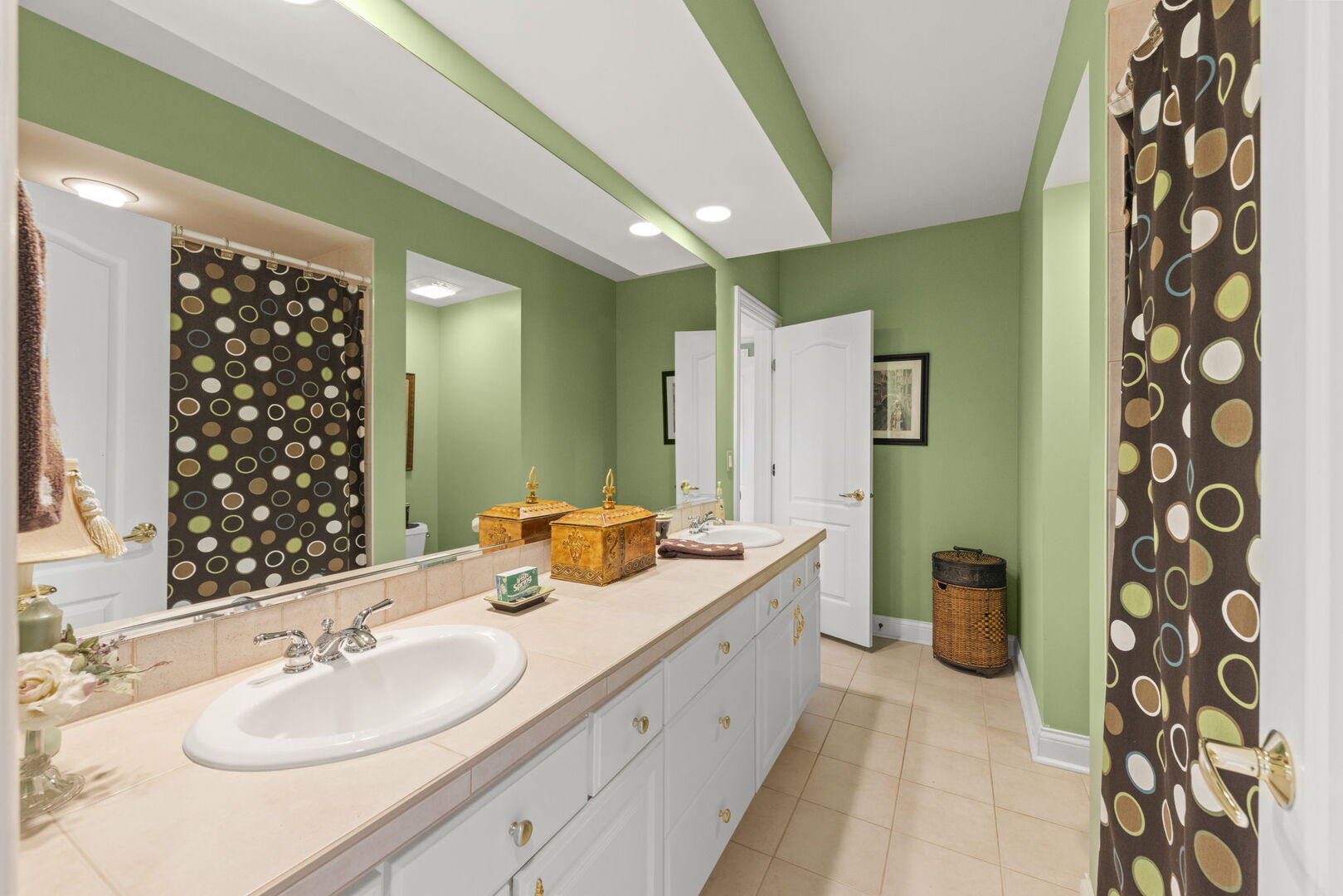 4N446 Mountain Ash Drive, Wayne, IL 60184