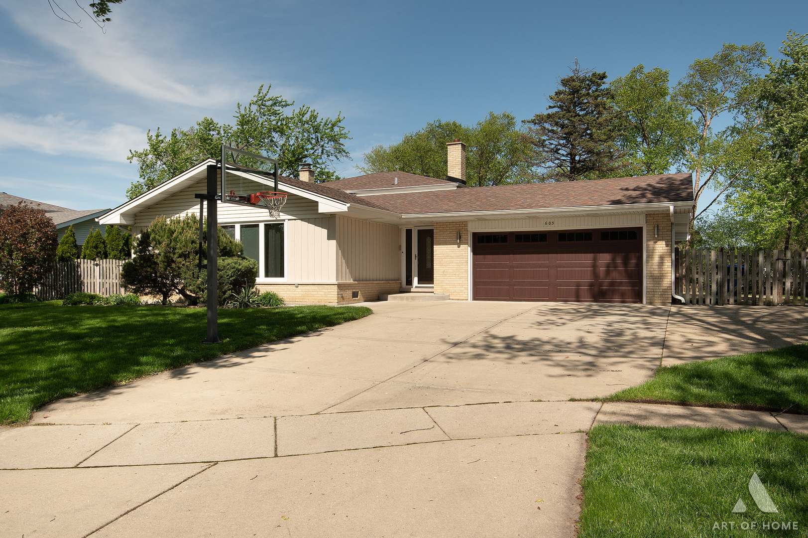 603 JOHN Court, Schaumburg, IL 60193
