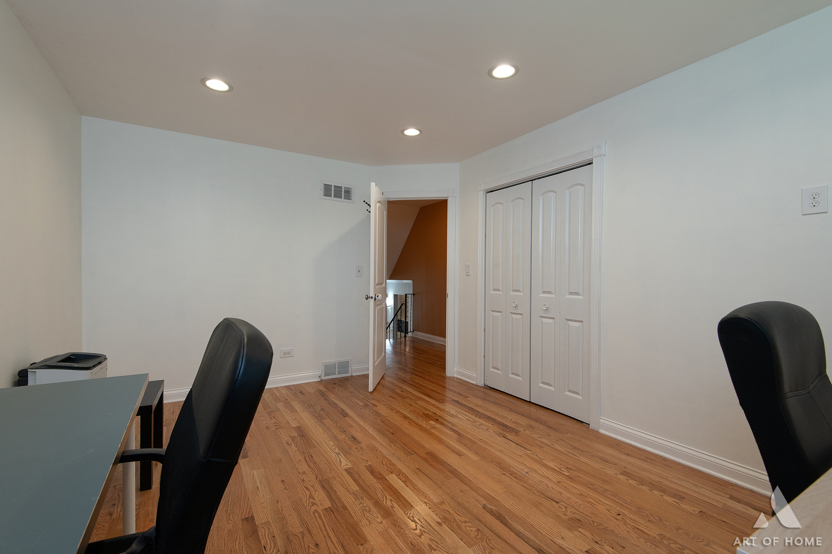 603 JOHN Court, Schaumburg, IL 60193