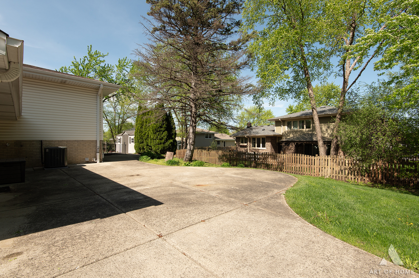 603 JOHN Court, Schaumburg, IL 60193
