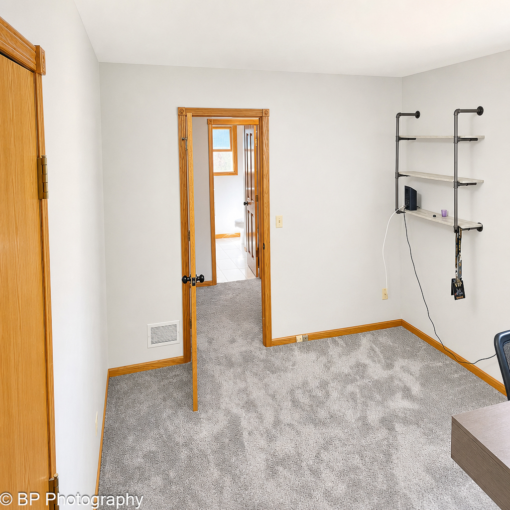 516 N Beck Road, Lindenhurst, IL 60046