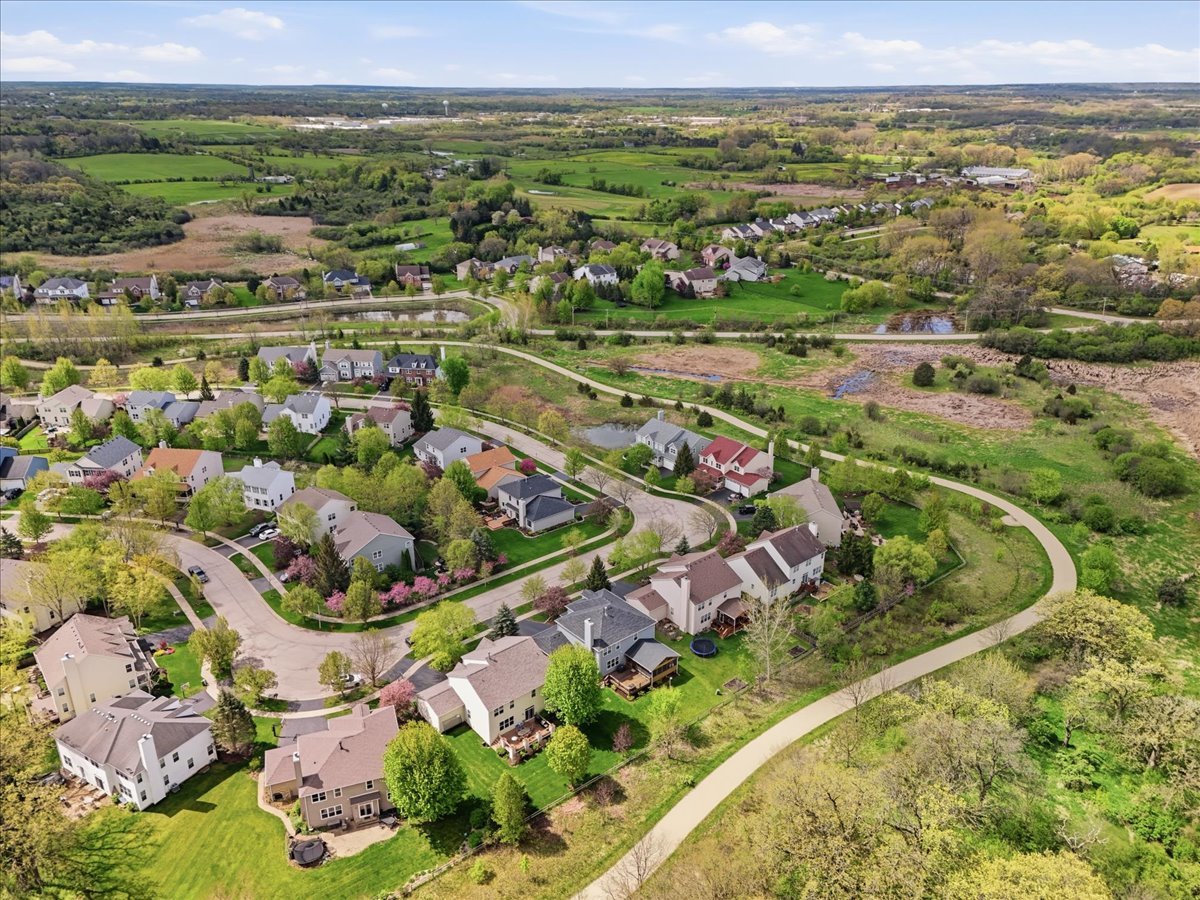 2240 Trailside Lane, Wauconda, IL 60084