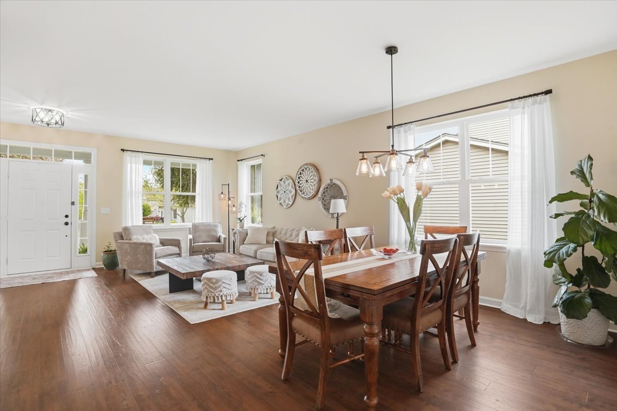 2240 Trailside Lane, Wauconda, IL 60084