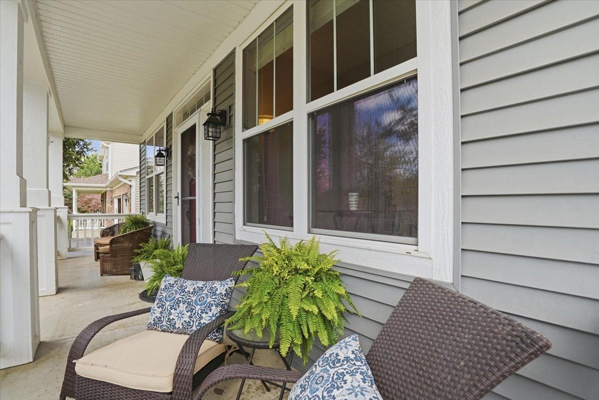 2240 Trailside Lane, Wauconda, IL 60084