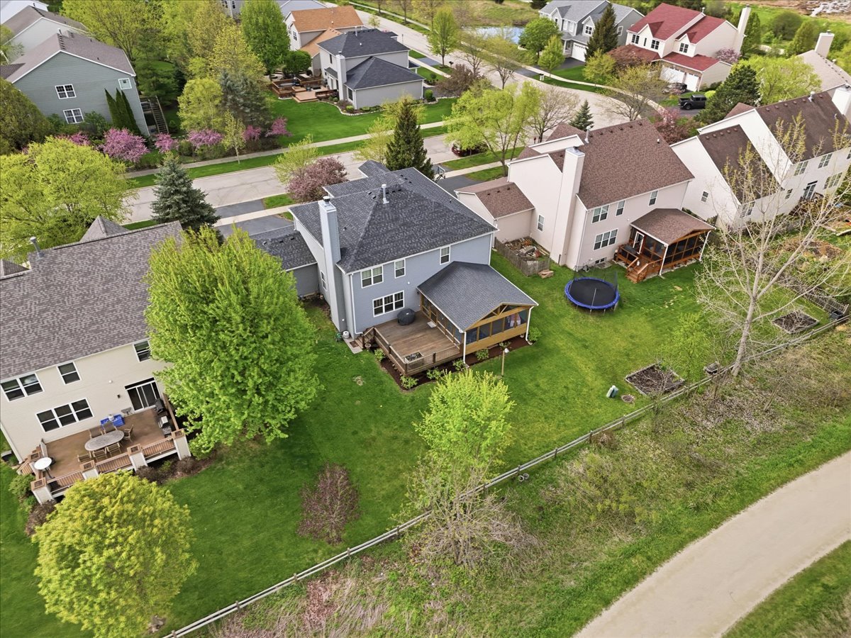 2240 Trailside Lane, Wauconda, IL 60084