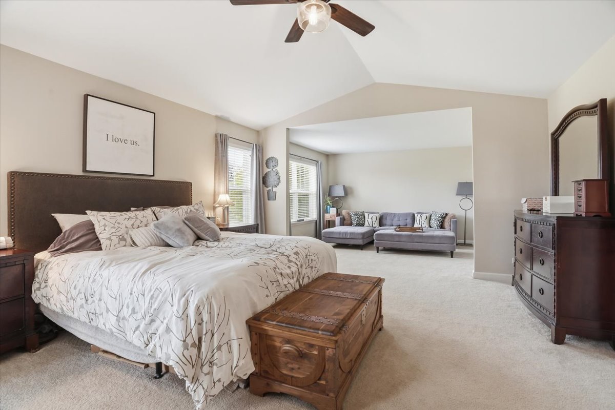 2240 Trailside Lane, Wauconda, IL 60084