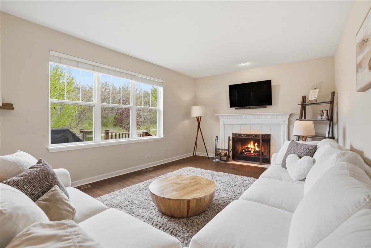 2240 Trailside Lane, Wauconda, IL 60084