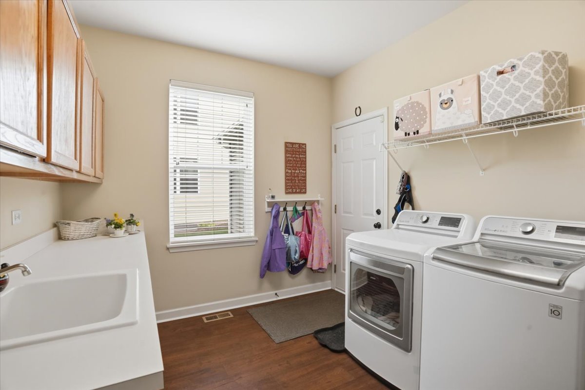 2240 Trailside Lane, Wauconda, IL 60084