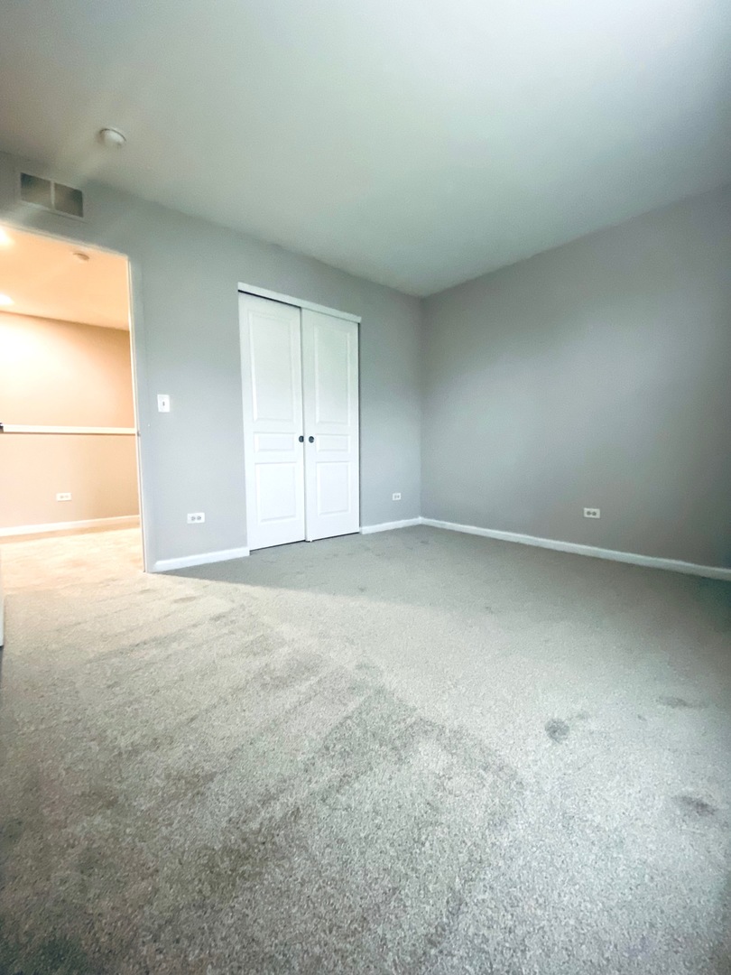337 Devoe Drive #337, Oswego, IL 60543